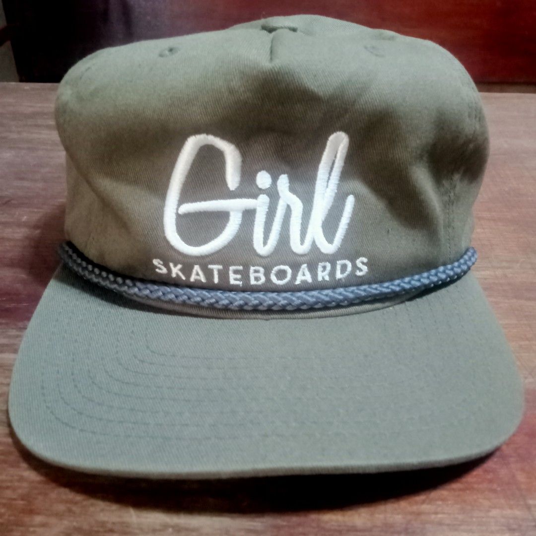 Girl top skateboards snapback