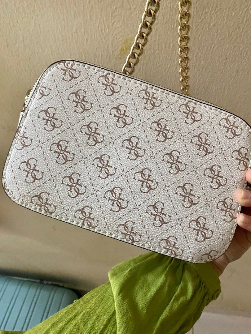 Guess Noelle Crossbody Camera in White