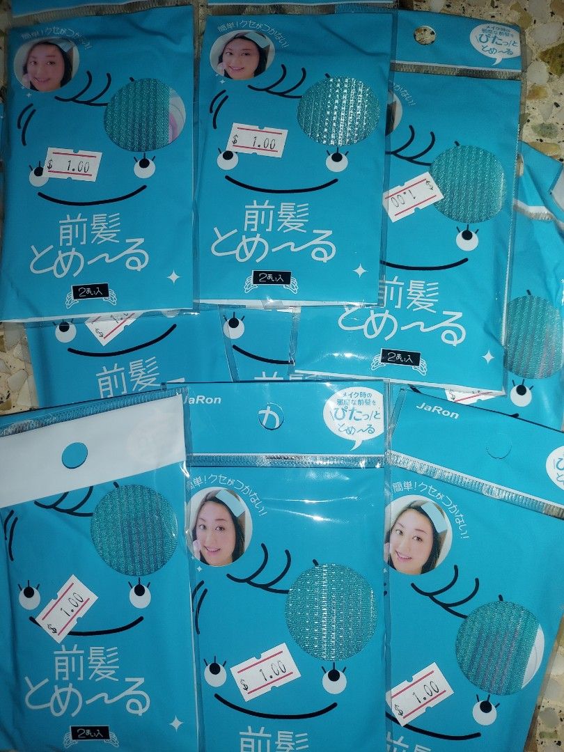 Hair Velcro Patch Holder, Beauty & Personal Care, Hair on Carousell