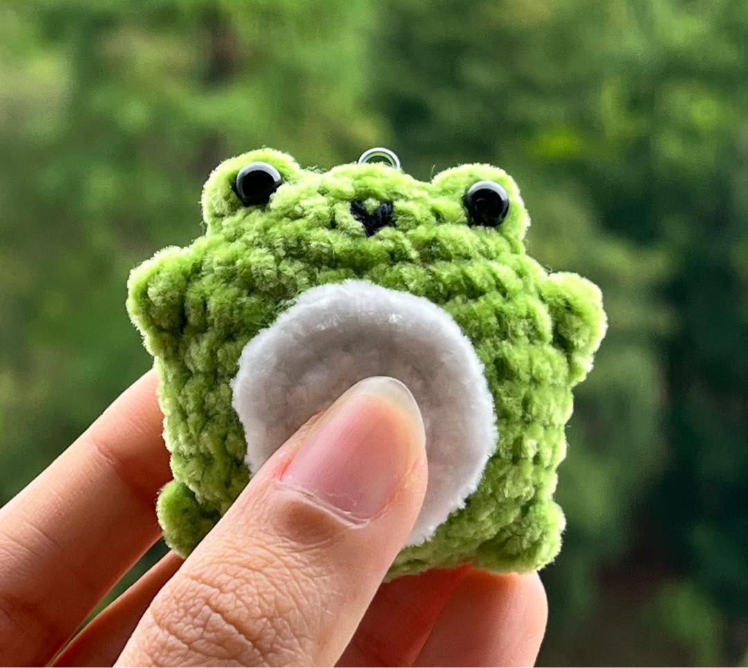 Handmade Crochet Mini Frog Keychain Chenille Velvet Yarn