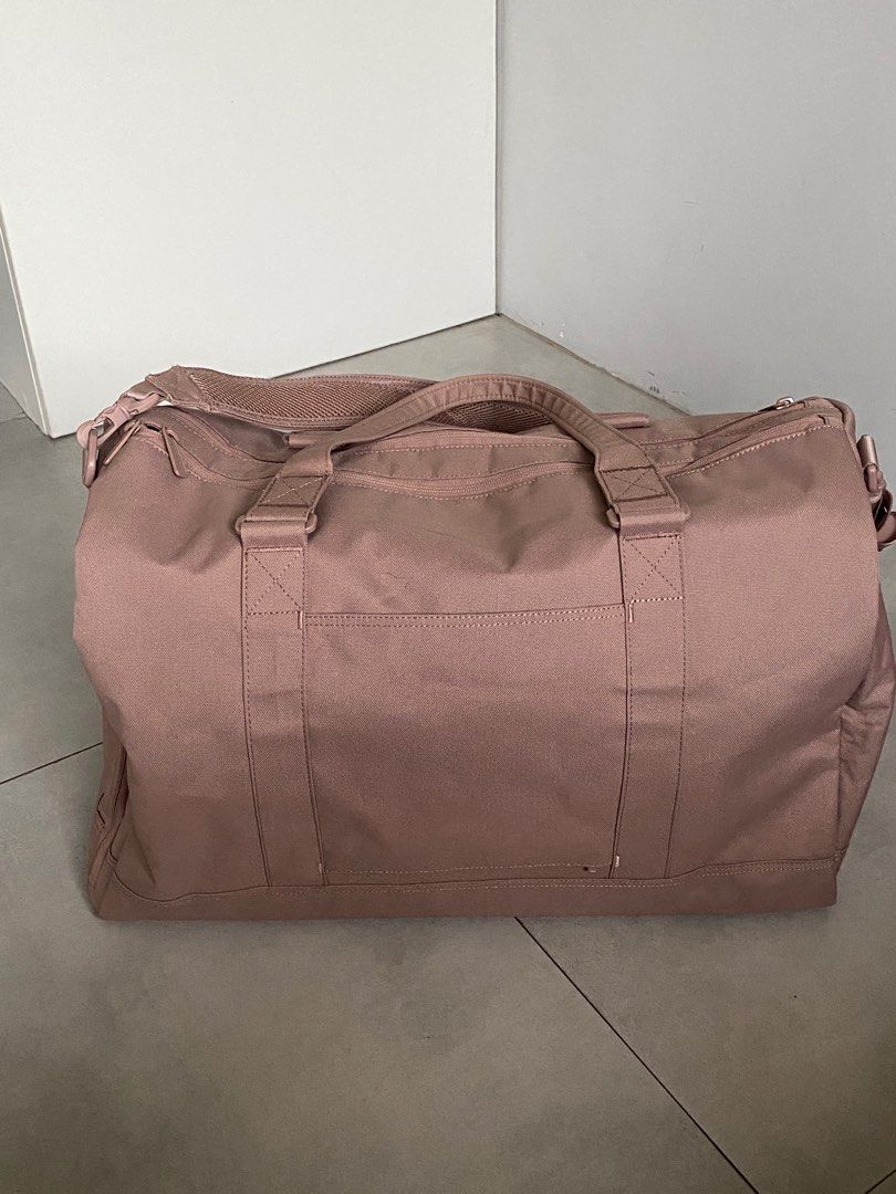 Herschel Novel Tech Duffle Bag 45L, Women's Fashion, Bags & Wallets