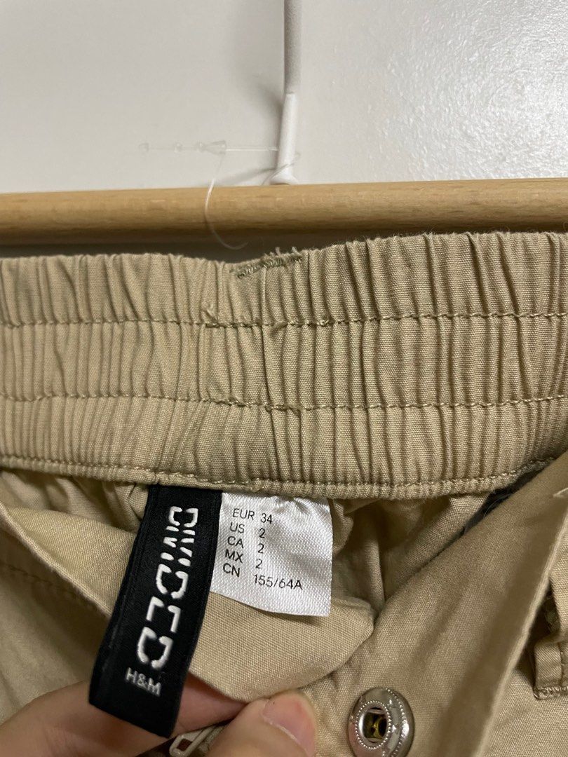 H&M cargo pants, Women's Fashion, Bottoms, Other Bottoms on Carousell