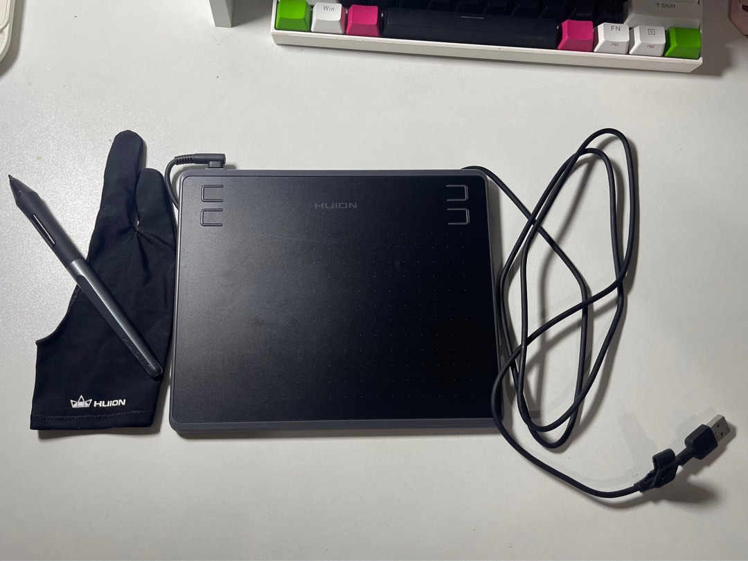 Huion HS64 Drawing Tablet, Computers & Tech, Office & Business Technology on Carousell
