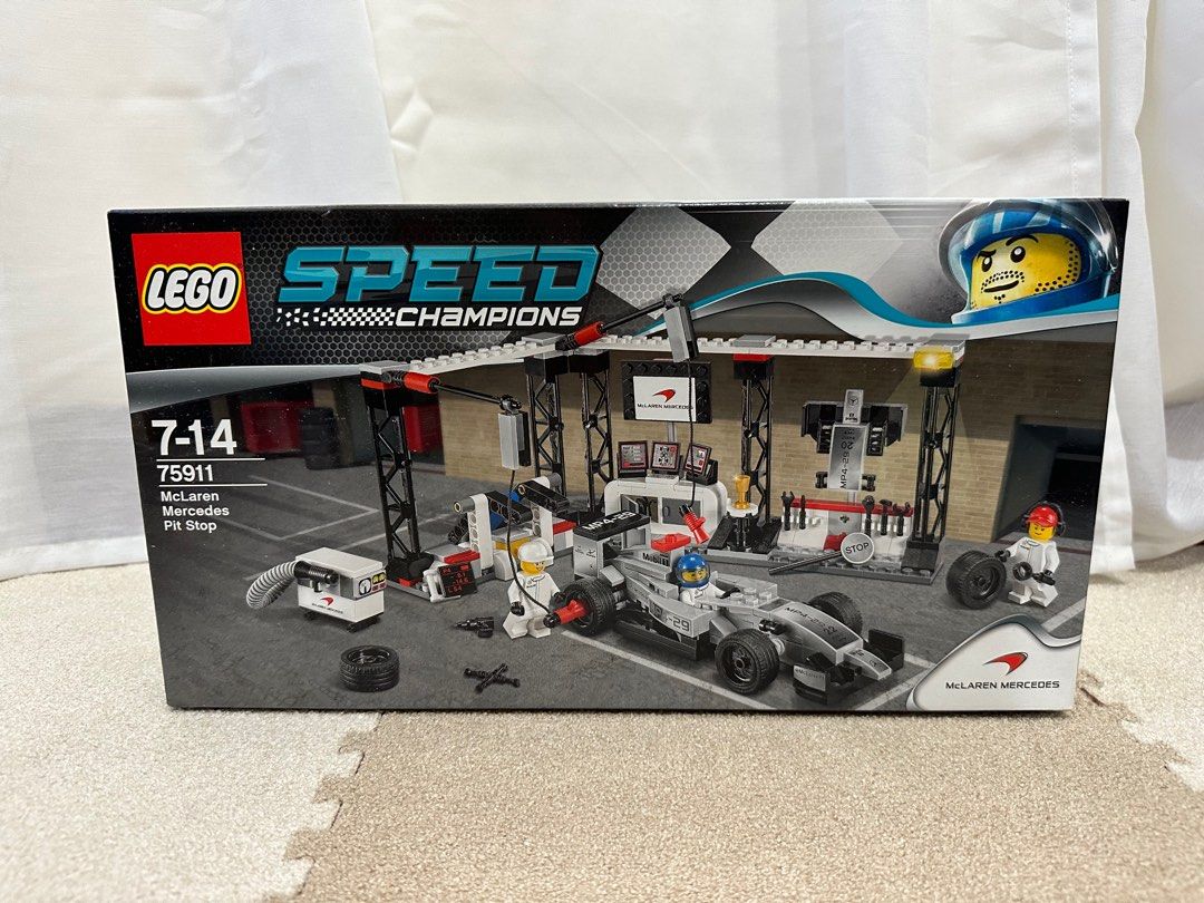 Lego 75911 top