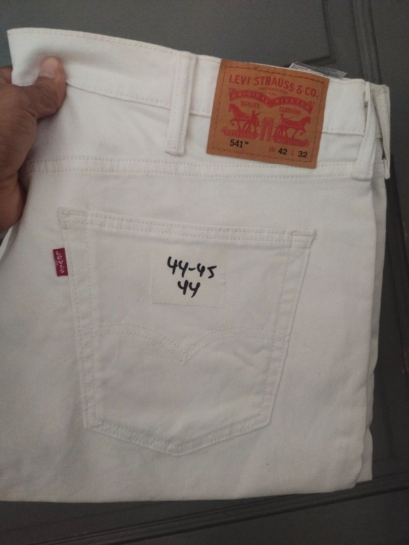 Levis 541 Stretch W42 L32 Men s Fashion Bottoms Jeans on Carousell