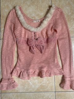 (Category: ) located in . Submitted by lelejfcloset (Listing ID 1240461826, Image 1). Description: .