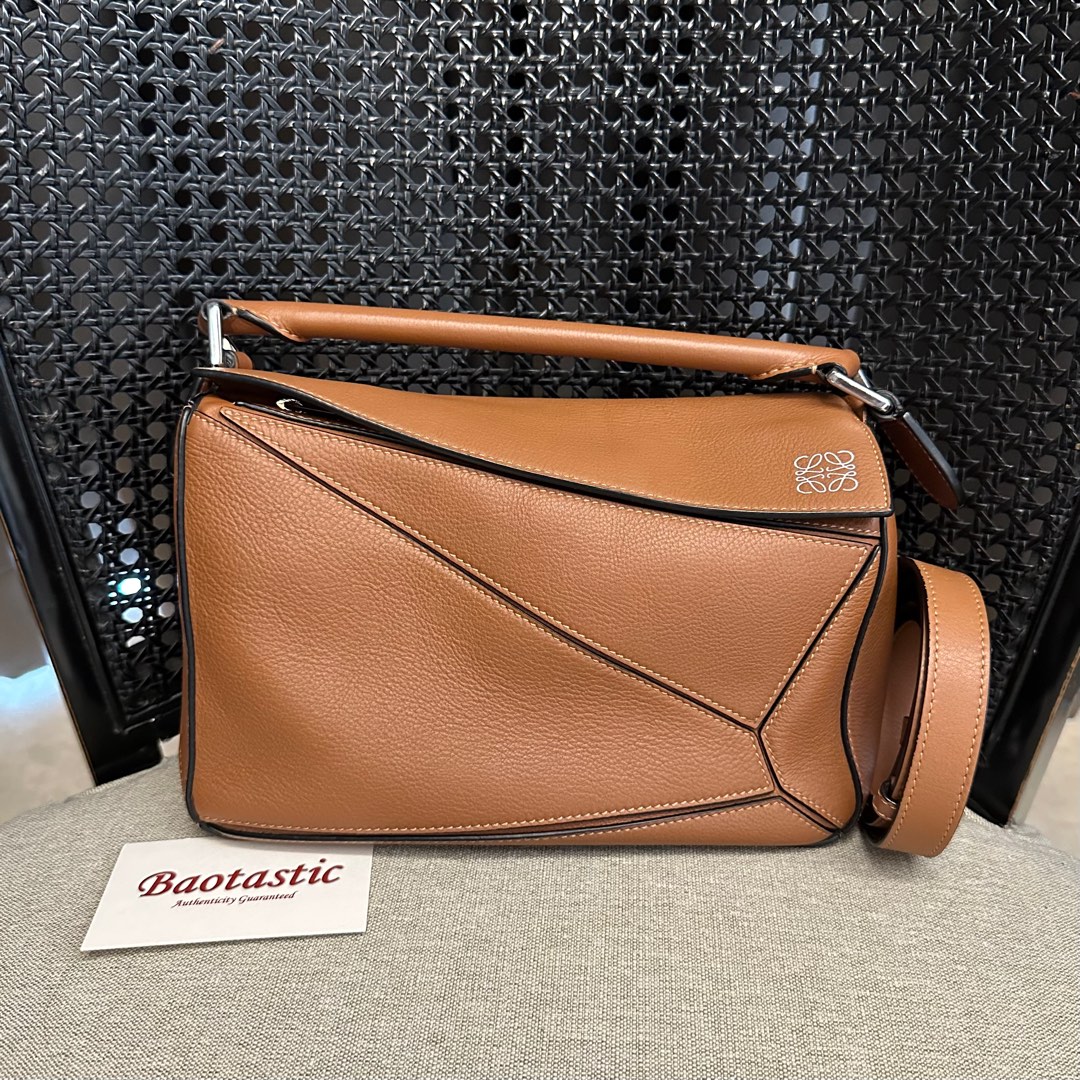 Loewe puzzle best sale bag harga