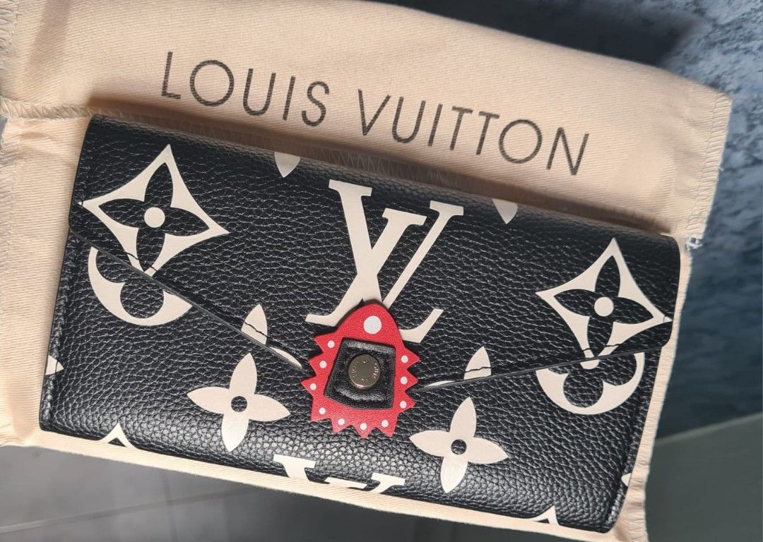 Louis Vuitton Limited Edition Pochette Felicie Monogram Yellow Vivienne in  New York, Luxury, Bags & Wallets on Carousell