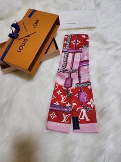 Price Reduced! Good as New Authentic Louis Vuitton Twilly Scarf, Luxury,  Accessories on Carousell
