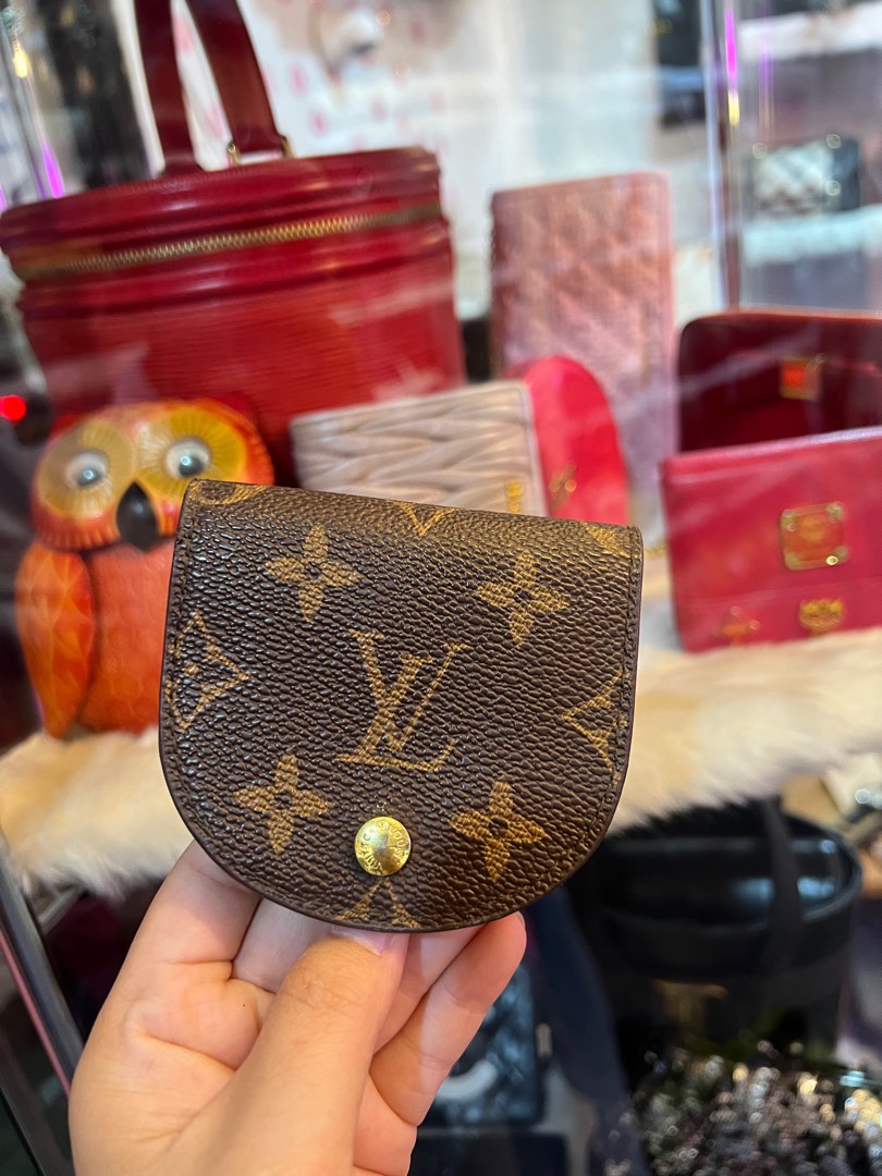 AUTH LV ROUND COIN PURSE MONOGRAM, Luxury, Bags & Wallets on Carousell