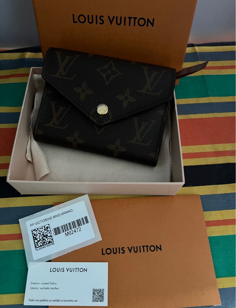 Louis Vuitton Monogram Canvas Street Style Leather Folding Wallet Logo  (M82333) in 2023