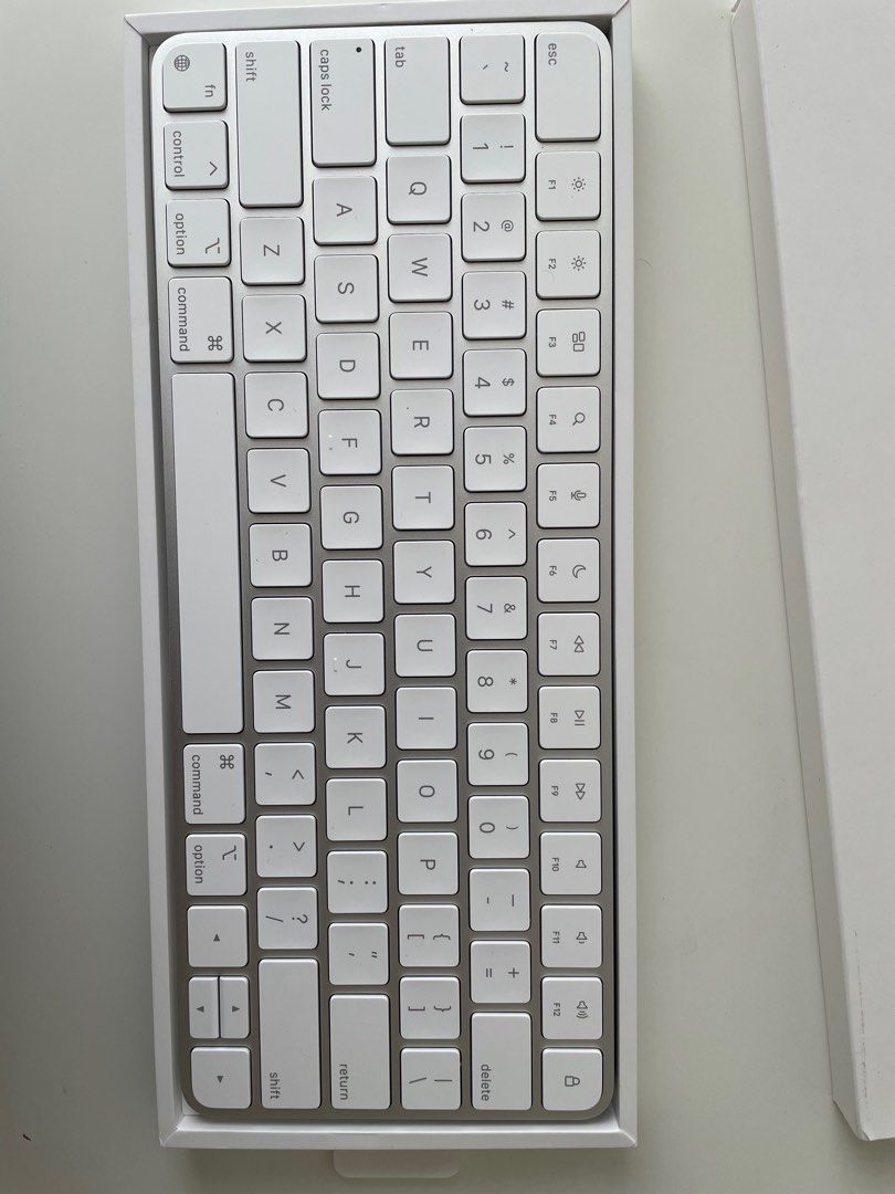 Magic Keyboard Apple Original on Carousell