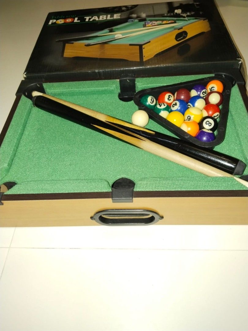 Mini pool table (Category: Board Games & Puzzles) located in Singapore. Submitted by cookie4 (Listing ID 1240573595, Image 3). Description: mini pool table.