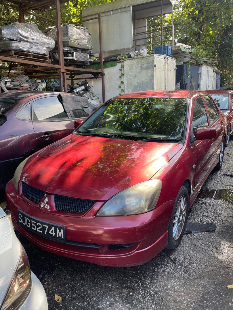 Mitsubishi lancer cs3 1.6 nice seats and parts, Car Accessories