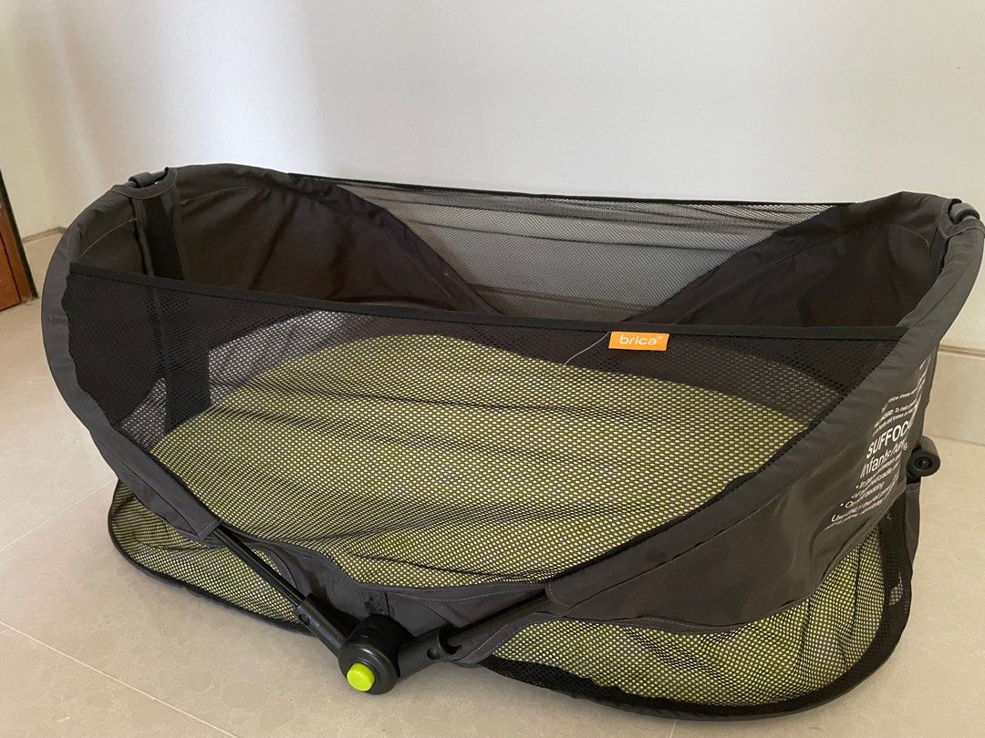 Munchkin Brica Fold N Go Travel Bassinet
