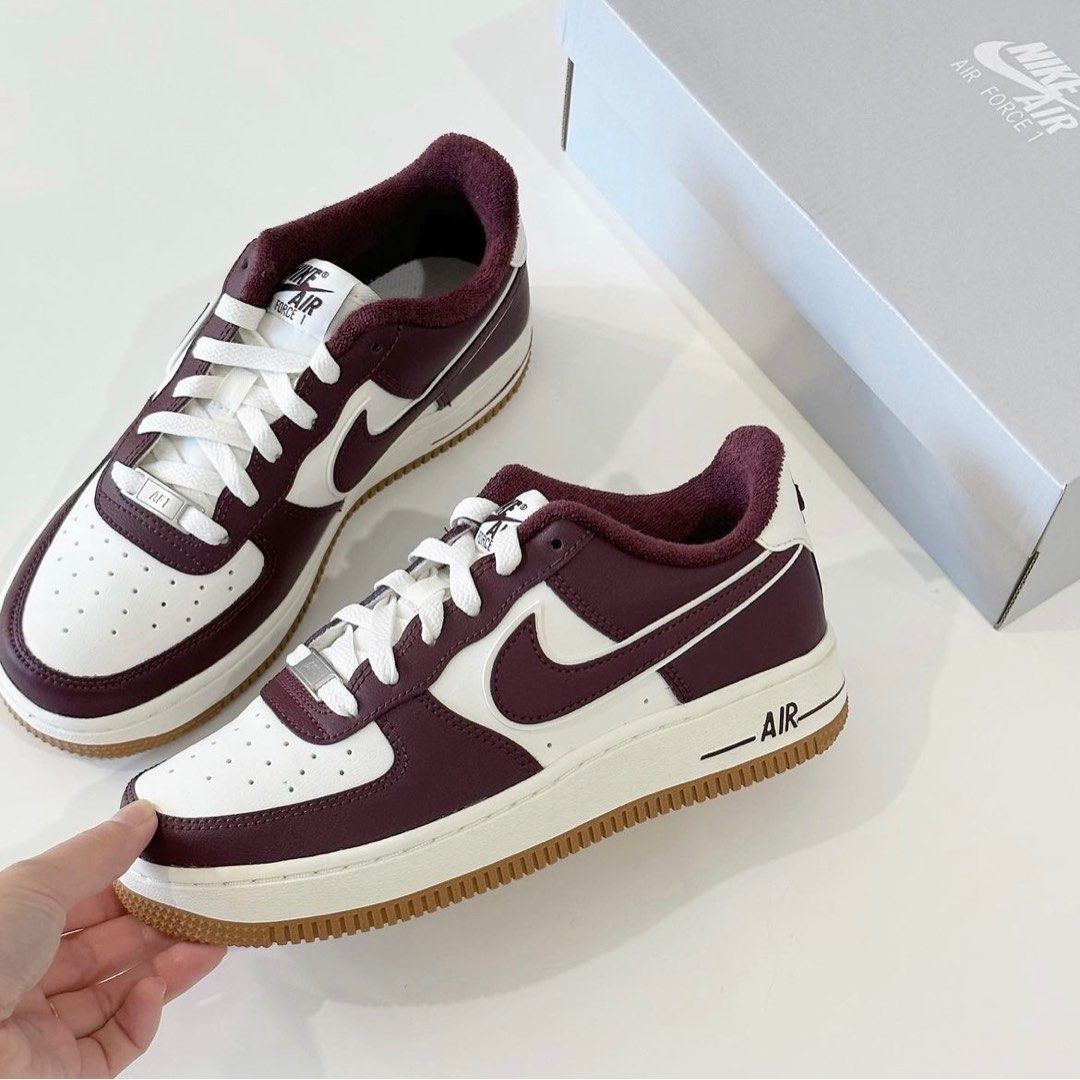 Nike air force hotsell 1 collegiate blue