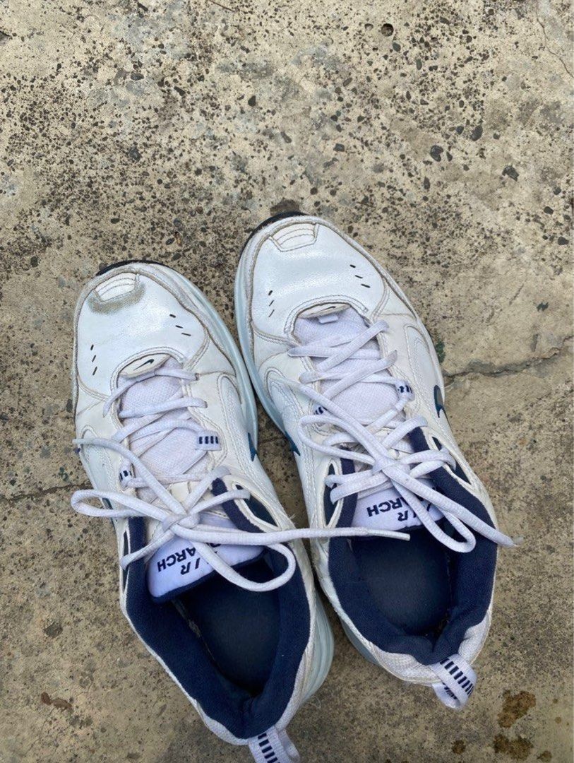 nike air monarch women's