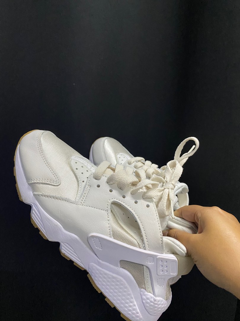 Nike deals huarache crema