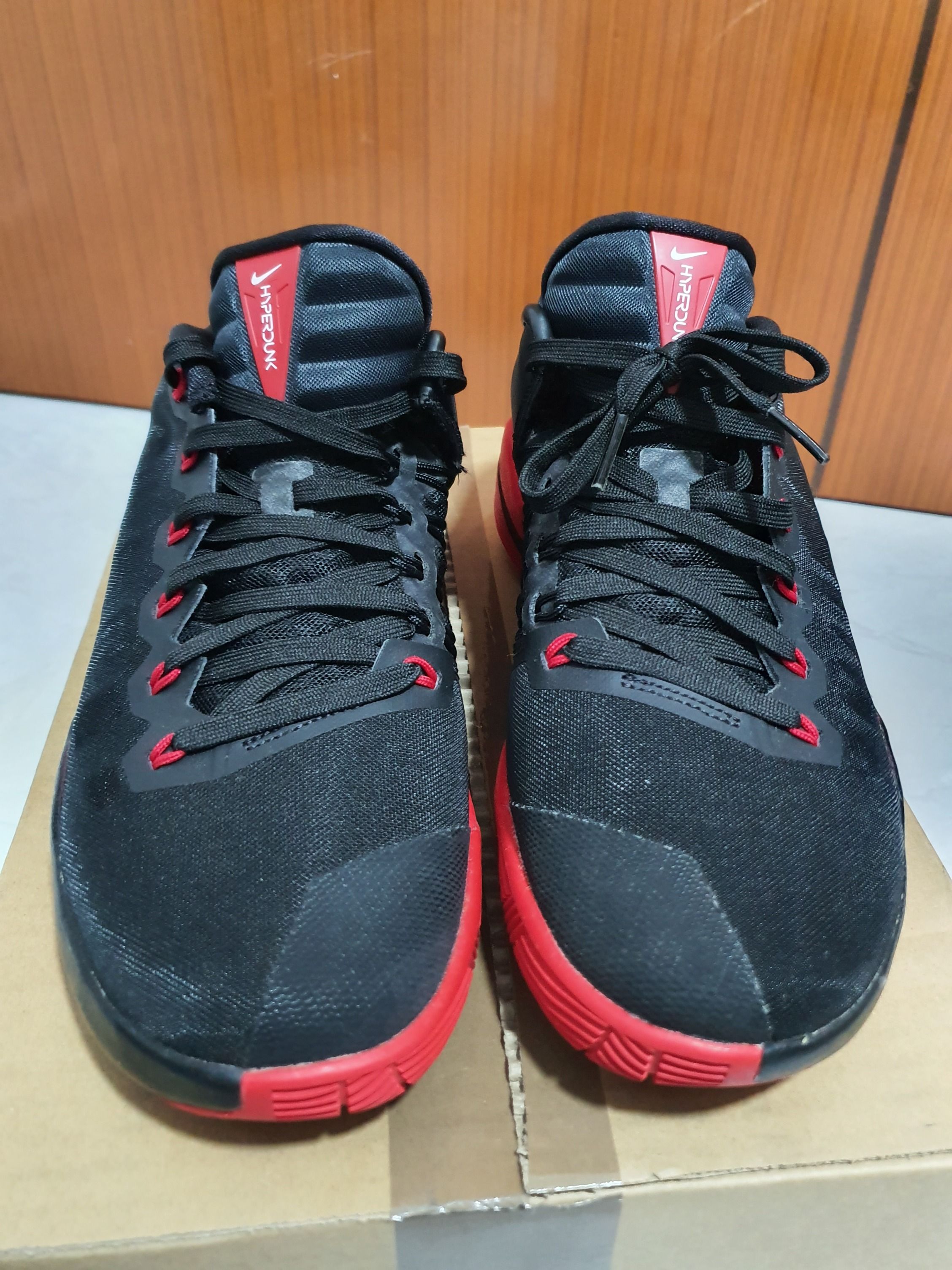 Red hyperdunks top