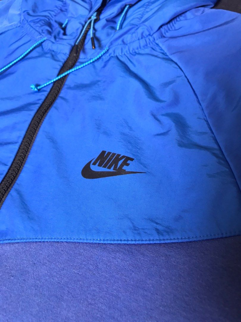 nike windbreaker fleece