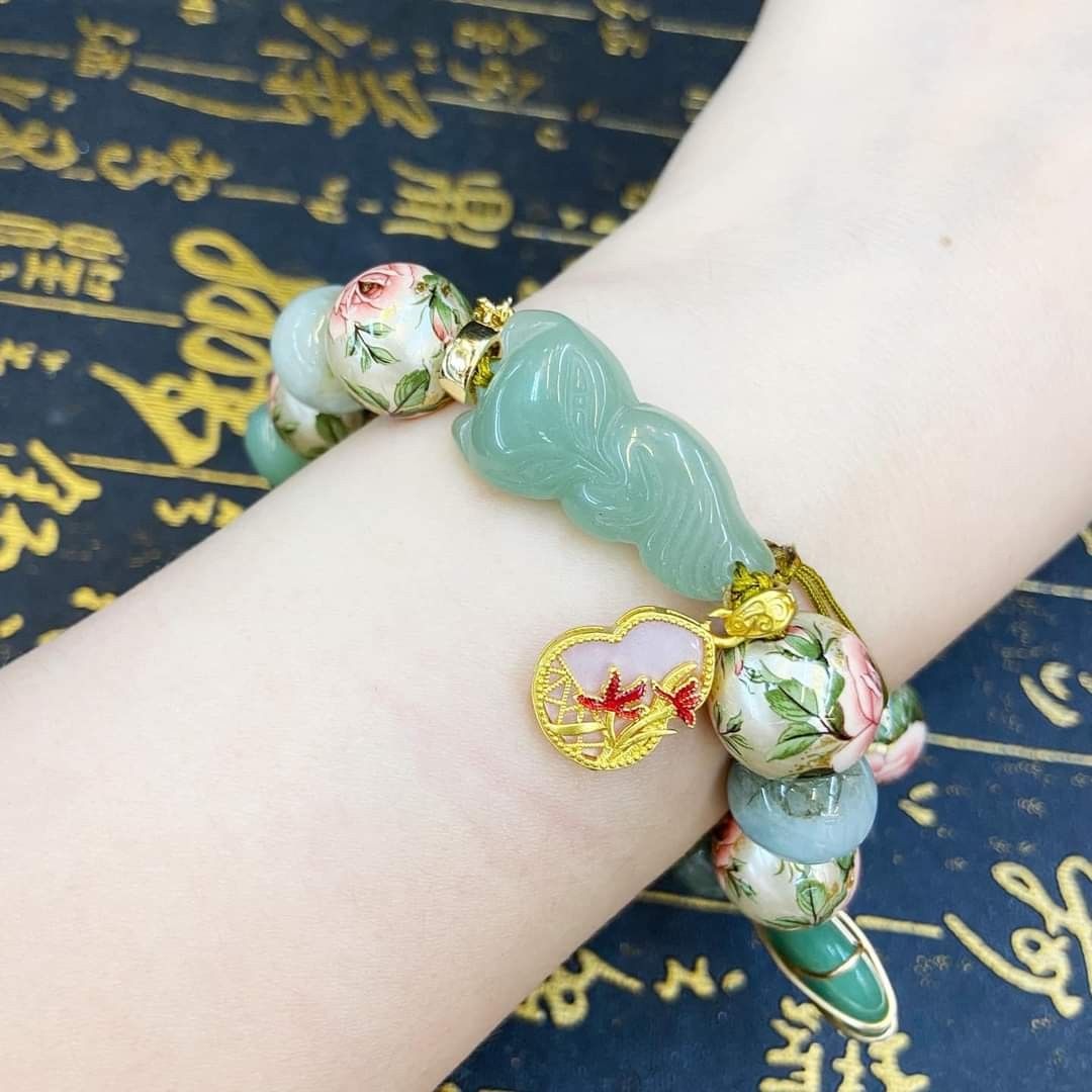 Nine tailed fox bracelet (Category: Bracelets) located in Manila. Submitted by luckycharmsonlineshopping_ (Listing ID 1240493802, Image 3). Description: 🔥 NINE TAILED FOX W/ JAPAN FLOWER CHARM BRACELET 🔥 ❇️ HEART For lifelong love and loyalty Helps you to find yourself a good partner. Increases your personal love aura. For relationship healing. For strong and long-lasting relationship. ❇️ BAMBOO - stands for the earth, the greenery of earth and
