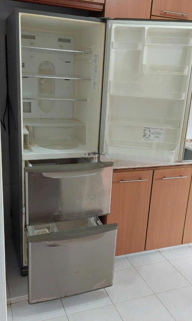 Panasonic 3Door Fridge, Auto Ice Maker, NRC376MX, TV & Home