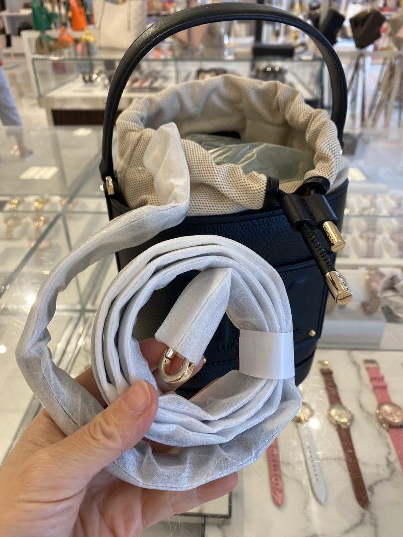 PO Michael.kors new design bucket bag
