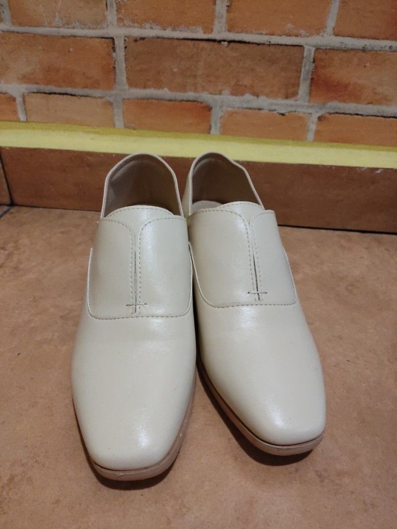 PVC shoes bought in Hong Kong
