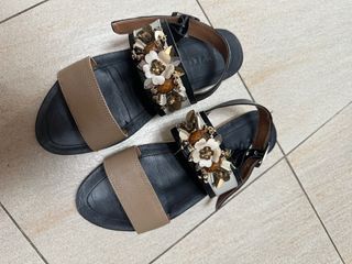 (Kategori: ) berada di . Dikirim oleh belflo (ID iklan 1240499077, Gambar 1). Deskripsi: .