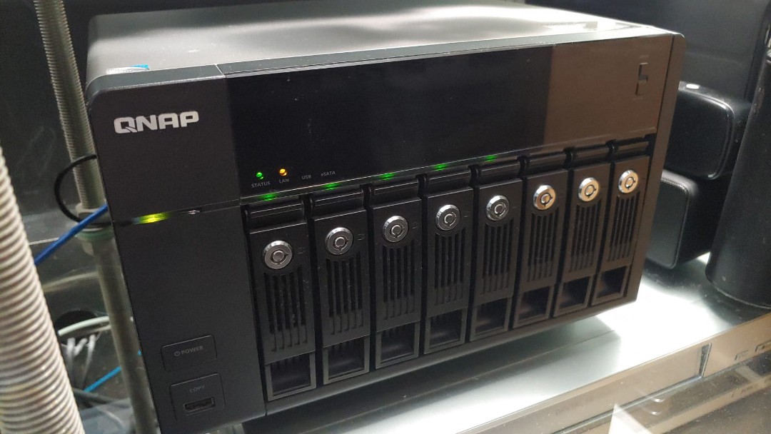 nas QNAP TS-869pro, 電腦＆科技, 電腦周邊及配件, 硬碟及儲存器