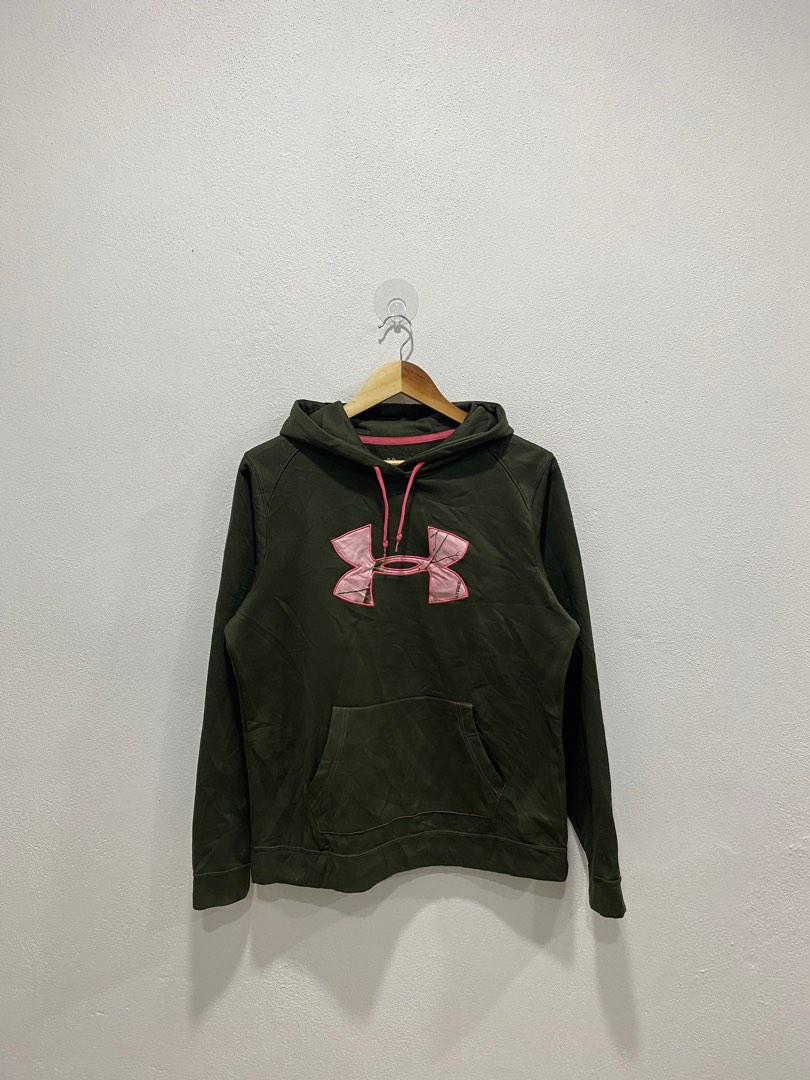 Pink camo store hoodie under armour
