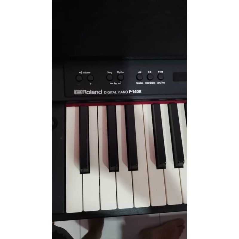 Roland Digital Piano F140R (Used)
