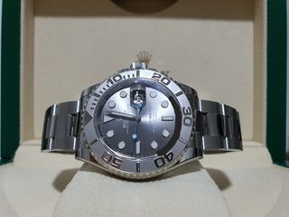 (Category: ) located in . Submitted by timepiece_sg (Listing ID 1240409899, Image 1). Description: .