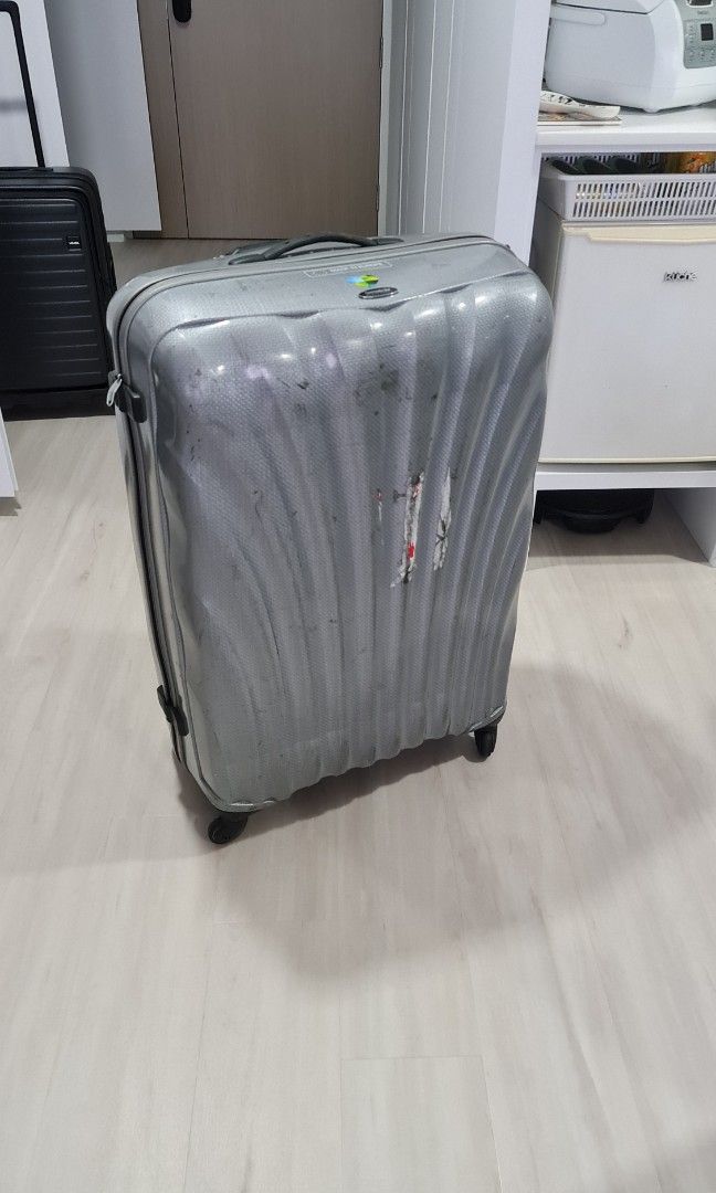 Samsonite 32" Clamshell Lite luggage, Hobbies & Toys, Travel, Luggage on Carousell