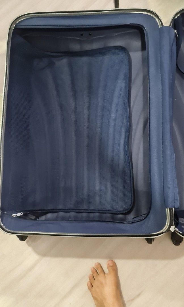 Samsonite 32" Clamshell Lite luggage, Hobbies & Toys, Travel, Luggage