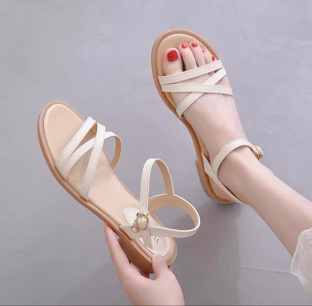 Girls on sale nude sandals