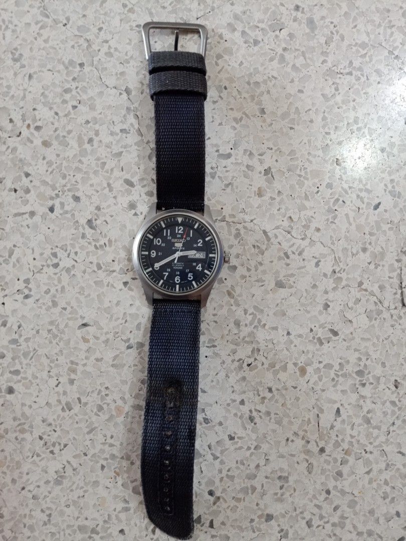 Seiko 5 Sports Automatic watch w gun metal grey nylon strap 5N2440