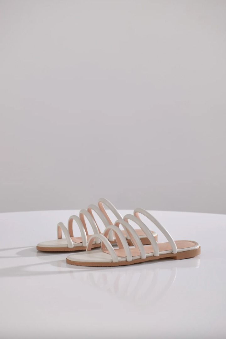 Weekend slippers clearance