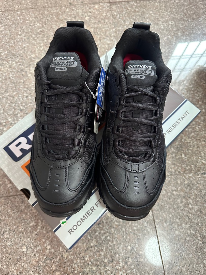 Skechers relaxed fit hotsell memory foam work