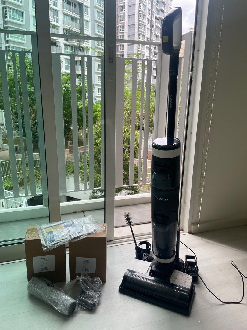 Tineco S3 with cleaning solution, TV & Home Appliances, Vacuum Cleaner