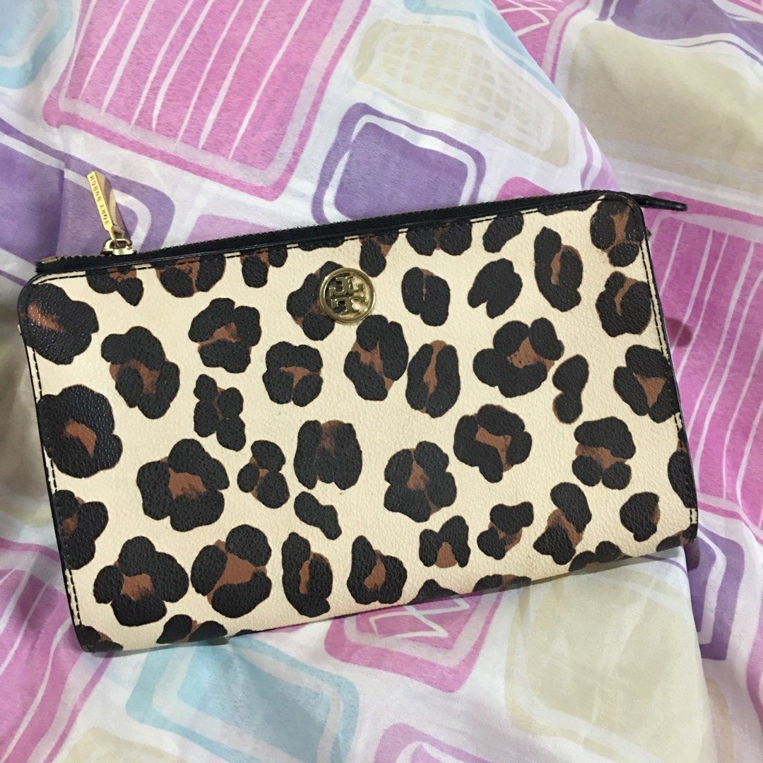 Authentic Tory Burch, Luxury, Bags & Wallets on Carousell