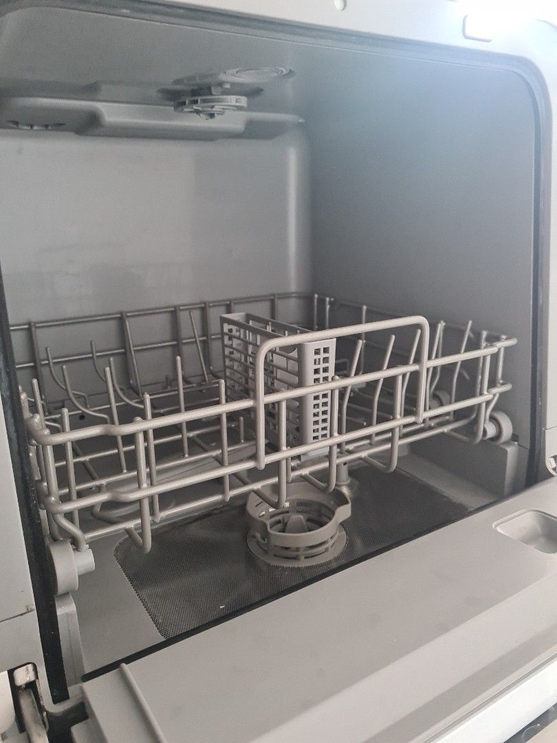 toshiba countertop dishwasher 5L, TV & Home Appliances, Kitchen