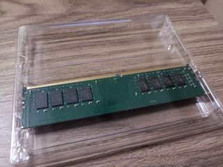 （分類：）位於 。 由 boldstorm_d27465 提交（商品編號 1240482055，圖片 1）。簡介： 。