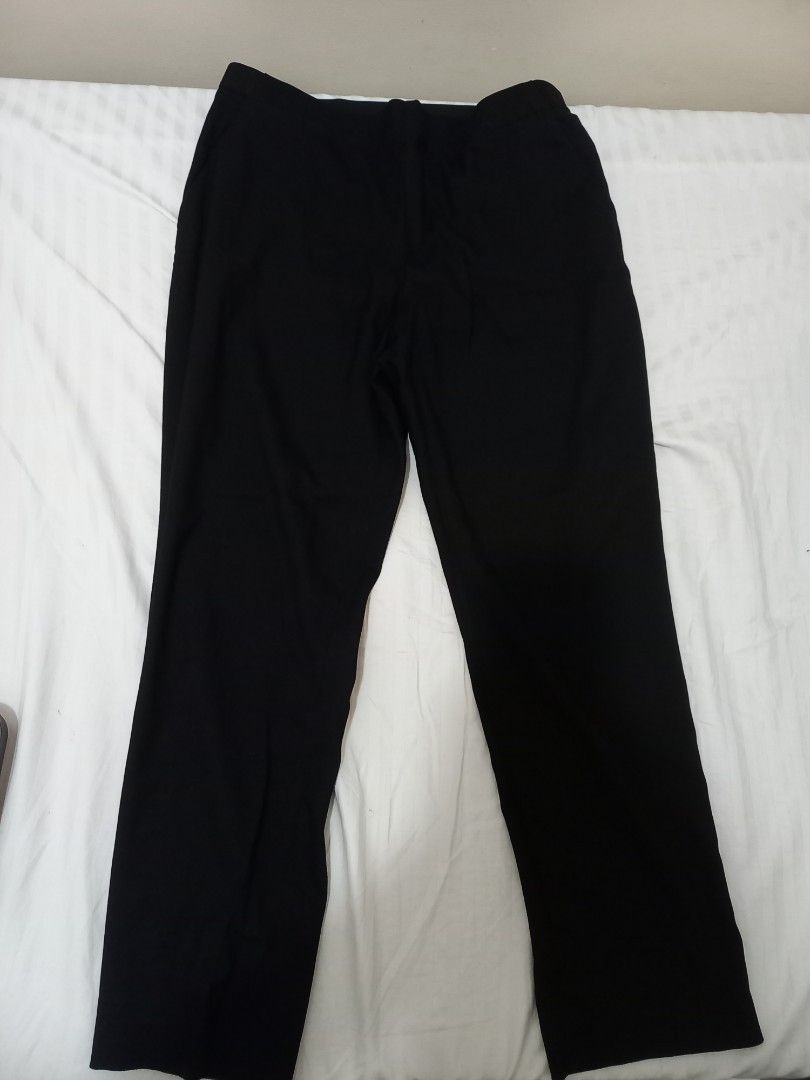 Uniqlo pants on Carousell
