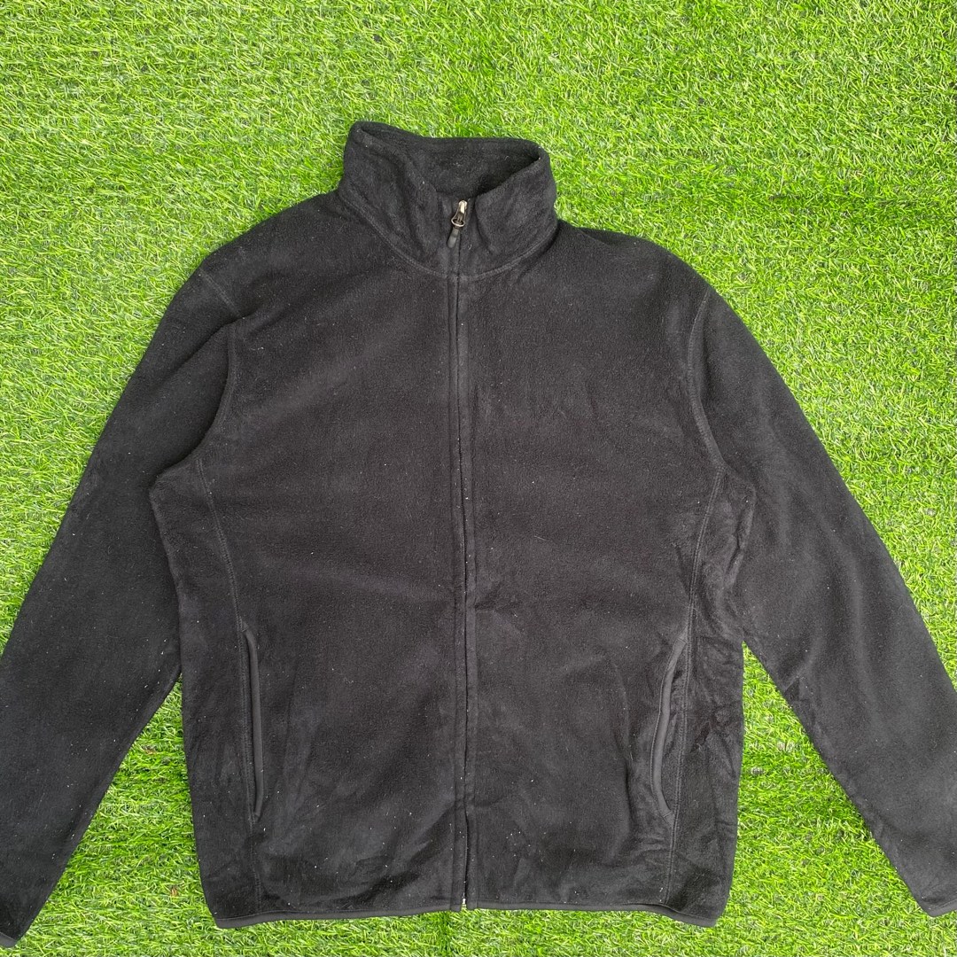 UNIQLO POLAR FLEECE JACKET on Carousell
