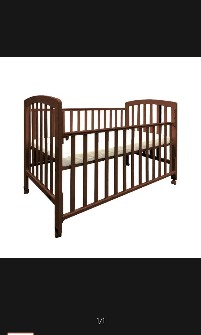 Used baby cot ( picket and rail brand), Babies & Kids, Baby Nursery