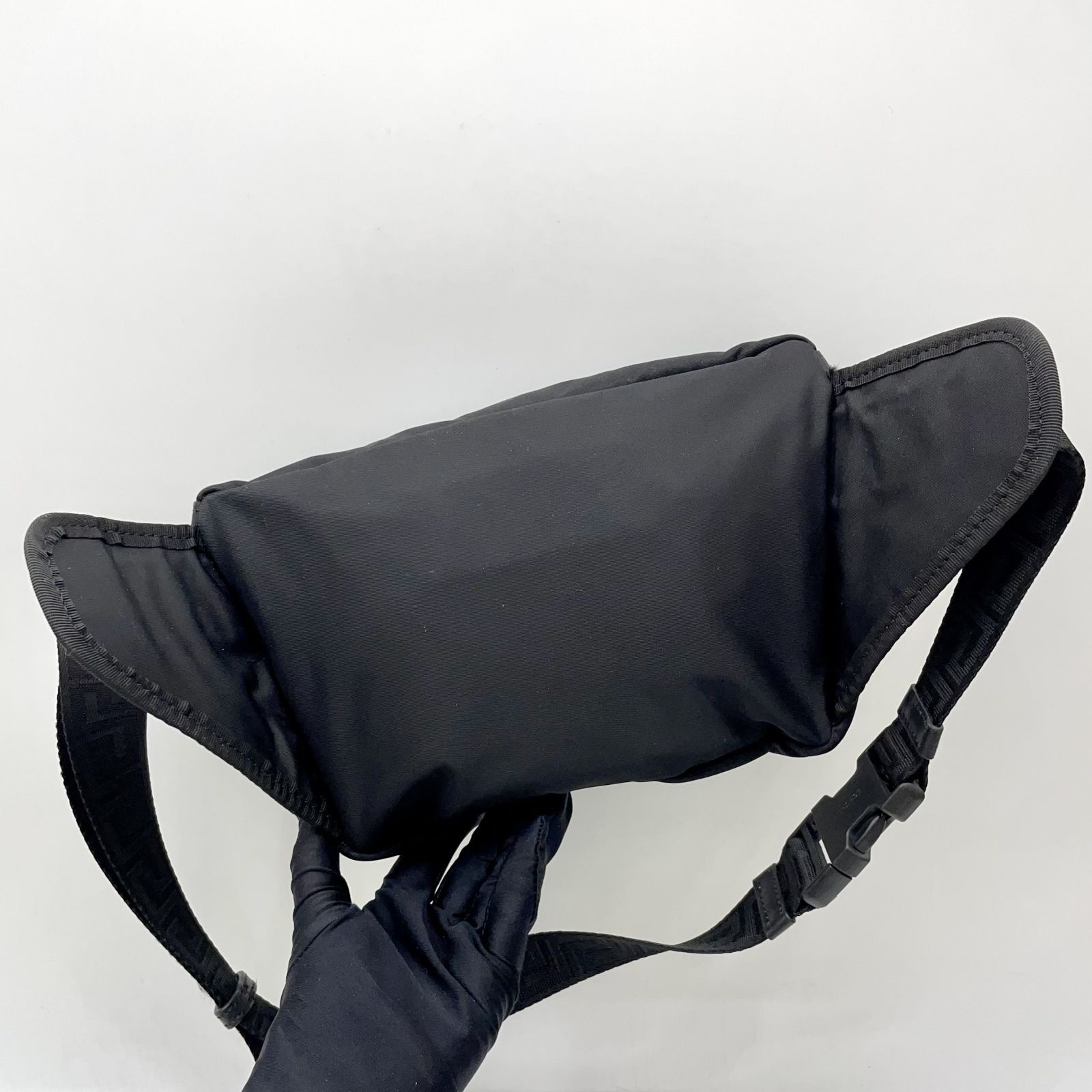 Medusa nylon waist discount bag