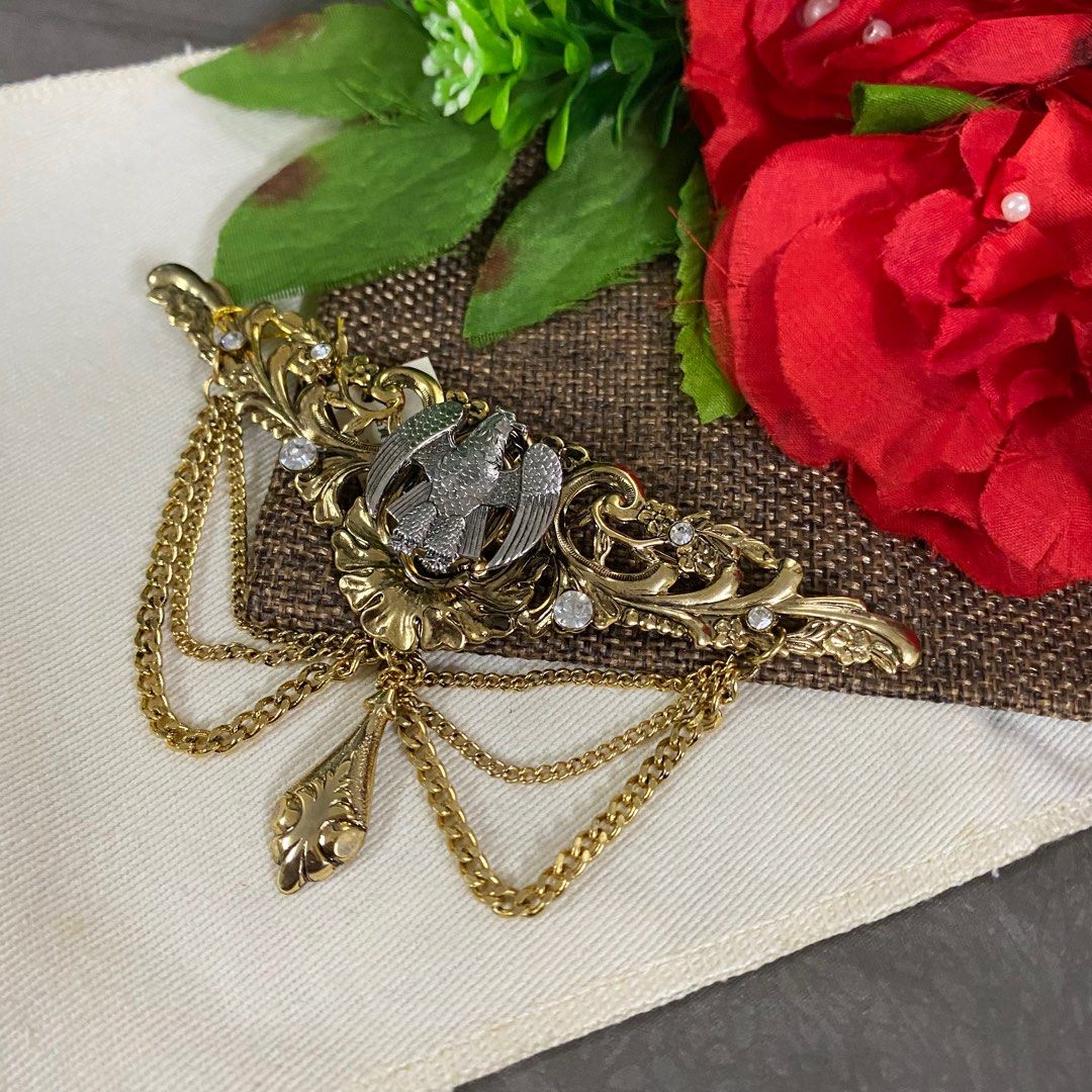 Vintage eagle tassel brooch Vintage brooch Vintage animal brooch