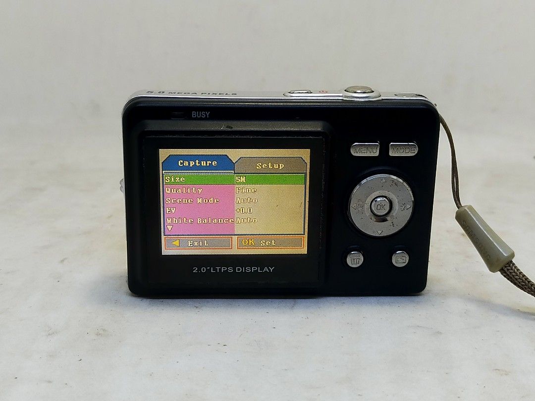 vivitar vivicam 5188 vintage vibe (Category: Cameras) located in Manila. Submitted by ultimogizmos (Listing ID 1240479280, Image 2). Description: execellent condition working flash no issues last price sample pics posted uses 2 triple a batt (not included) unit w strap.