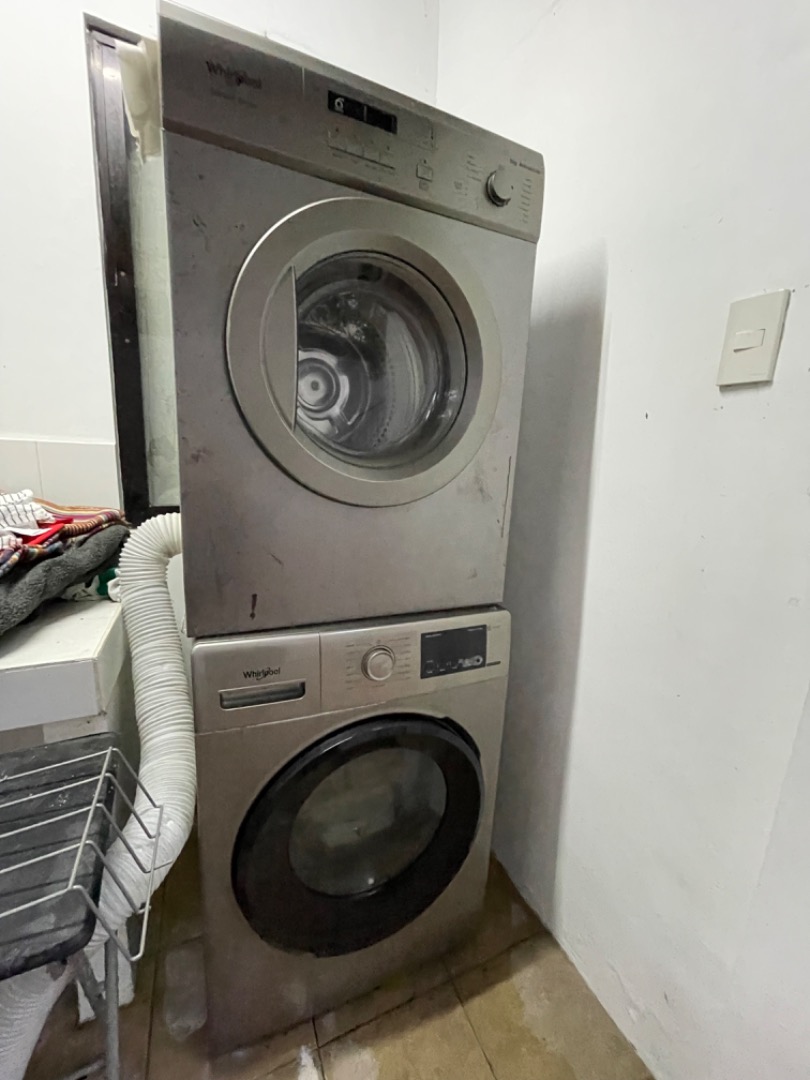 Whirlpool HeavyDuty Washing Machine & Dryer (Set), TV & Home